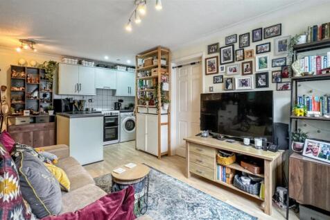Lounge/Living Area