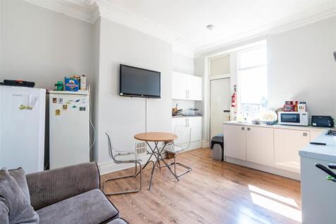 Communal Kitchen