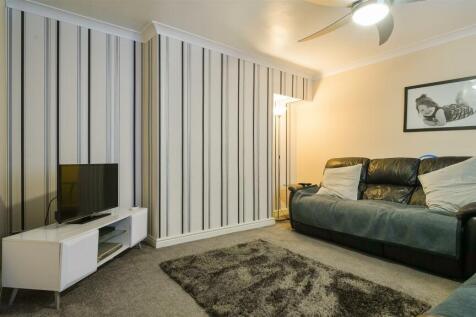 28BeaumontCres-08.jpg