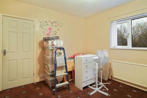 28BeaumontCres-14.jpg