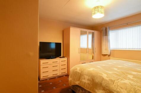 28BeaumontCres-17.jpg