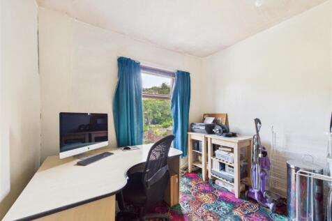 CAM05207G0-PR0053-STILL009.jpg