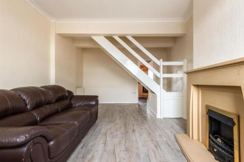 122 Manor Road-4.jpg