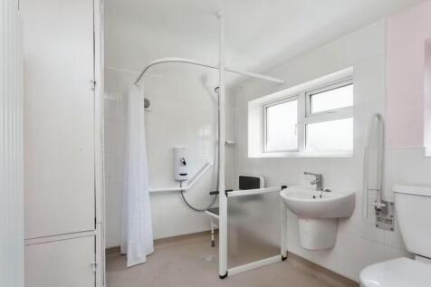 BATHROOM/WET ROOM