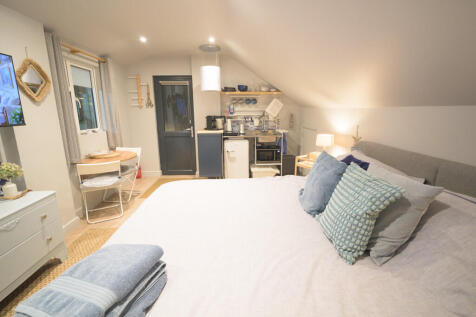 HIDEAWAY ANNEX