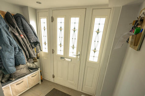 ENTRANCE PORCH