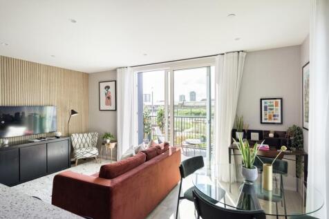 Poplar Riverside- show apartment (27).jpg