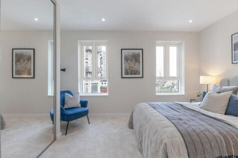 90846_Show-Apartment  (26)ENH_low.jpg