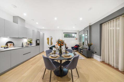 Canonbury Corner- show apt (1).jpg