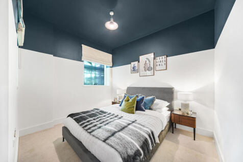 Canonbury Corner- show apt (8).jpg