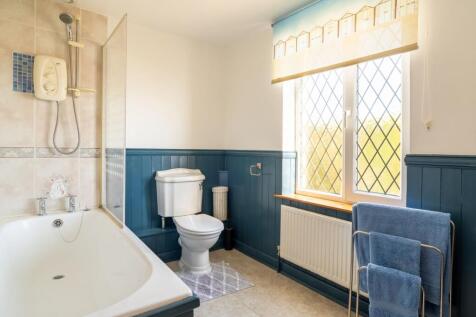 Ground Floor Bathroom