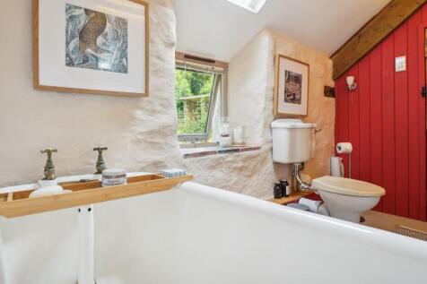 Family Bathroom:
