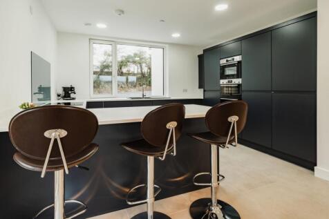 Sitting Room/ Kitchen / Dining Room