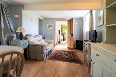 Living room 2