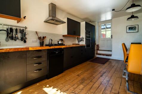 Kitchen / Breakfast Room