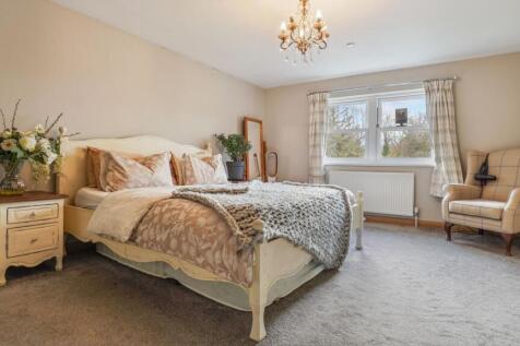 Front Double Bedroom 2
