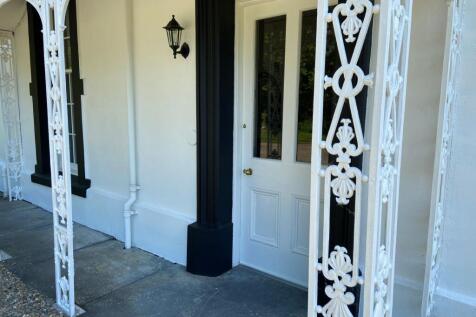 A. External (veranda) 2