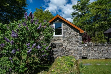 Detached Stone Cottage