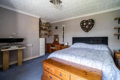 Farmhouse bedroom 1