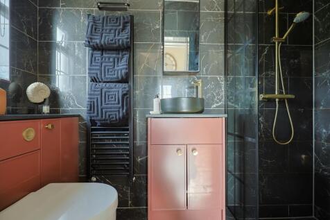 *HOLIDAY LET ¿ ROSELEA LUXURY POD LODGE*