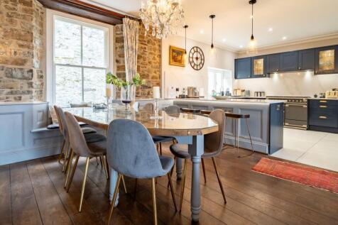Open-Plan Kitchen / Dining / Living Area