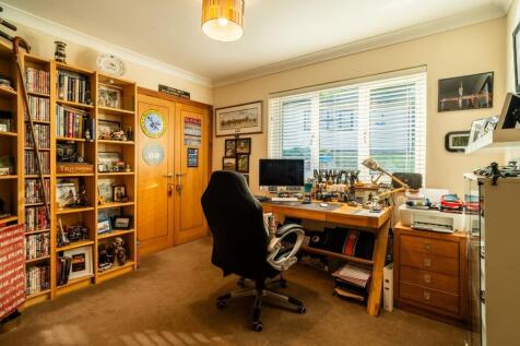 Study/Bedroom 4
