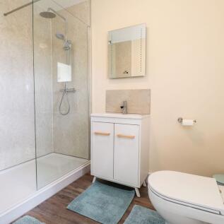 sew k ed en suite