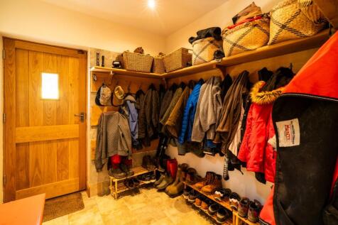 CLOAKROOM