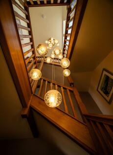 FIRST FLOOR LANDING