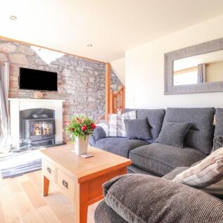 gwen lounge 2