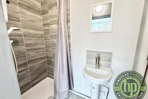 Shower Room 4