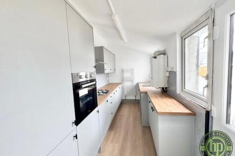 IMG-20251029-WA00...