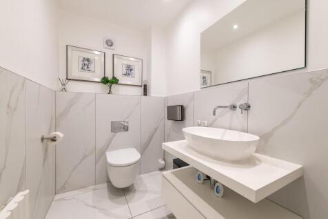 Ground Floor Cloakroom