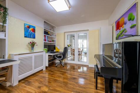 Living / Dining Room