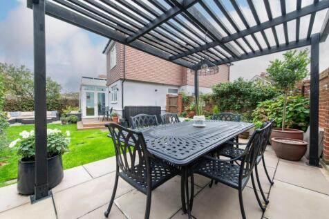 Rear &amp; Side Garden