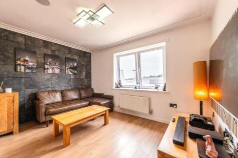 Living Room/Kitchen
