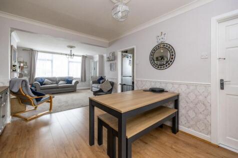 Living  / Dining Room