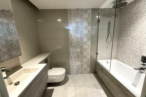 Damac Tower -Bathroom withBathtub  - For Sale