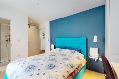 Spacious for Sale - Discovery Tower - Canning Town