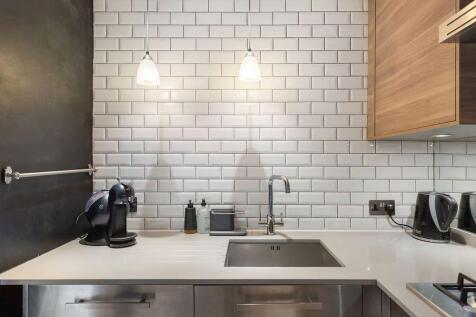 New Kitchen fitted at Newport Avenue - For Sale - 