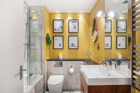Spacious Bathroom with bathtub at Newport Avenue -