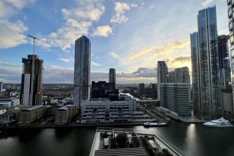 Wide view of canary wharf at 10 Park Drive - For S
