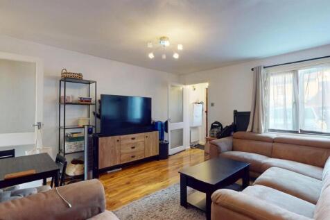 Property to rent in E3 - Barrain London