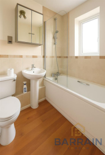 bathroom with big bathtub at Wesley Avenue, E16 fo