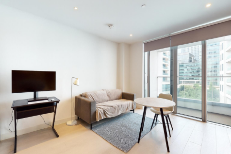 Living Room at 10 Park Drive for Sale by Barrain L