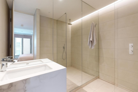 Bathroom at 10 Park Drive for Sale by Barrain Lond