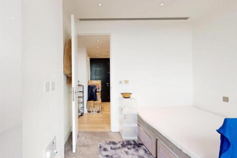 Two Bedroom apartment to rent by Barrain London