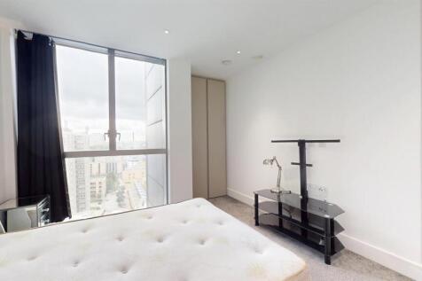 Two Bedroom apartment to rent by Barrain London
