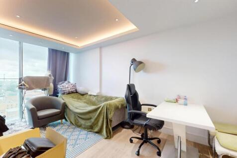 Two Bedroom apartment to rent by Barrain London