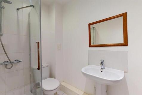3 Bedrooms Property to rent in E14 - Barrain Londo